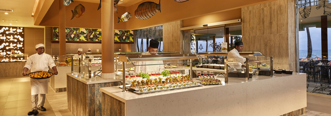 Riu Palace resort Maldives main restaurant