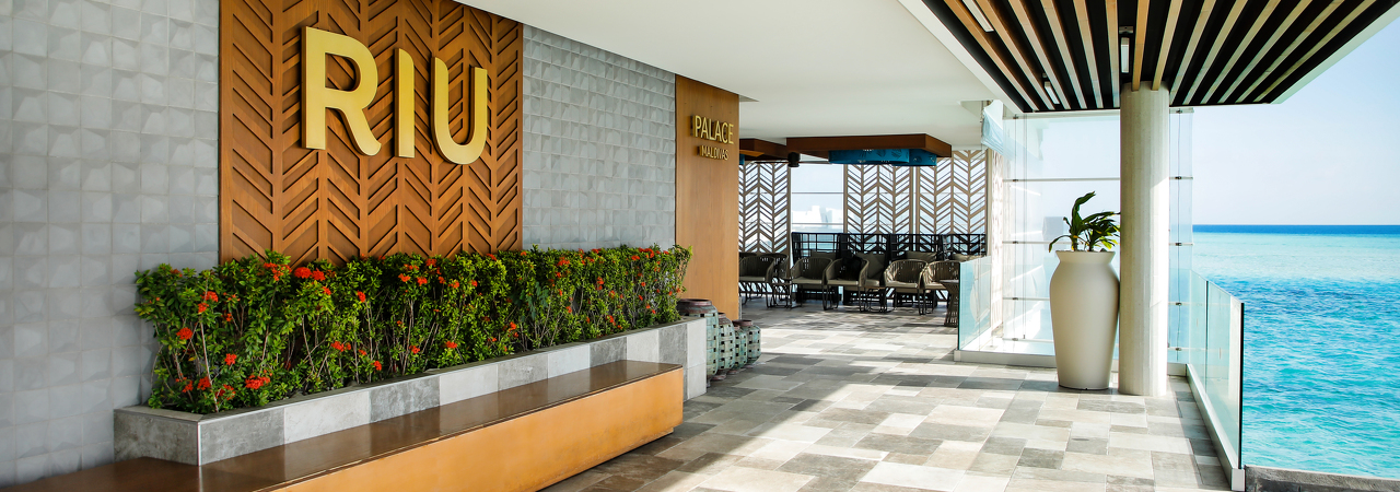 Riu Palace resort Maldives lobby