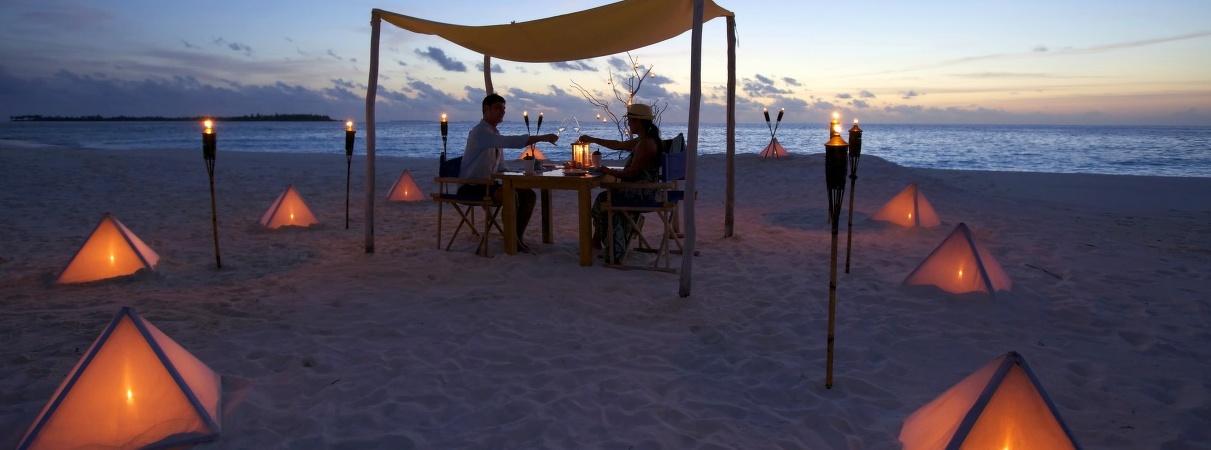 Six Senses Latitude Laamu Sandbank Dining