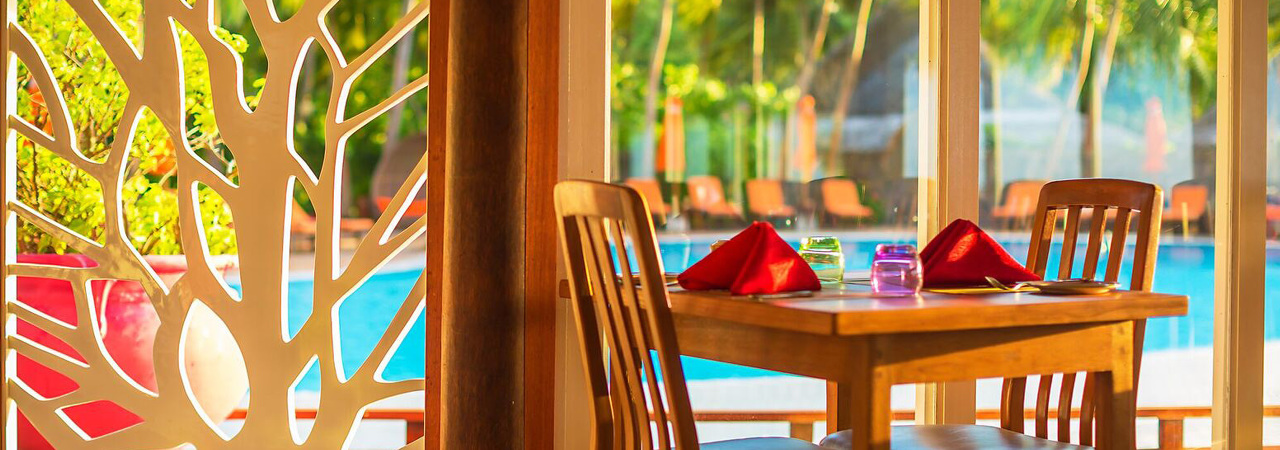 vilu reef beach and spa resort maldives aqua restaurant