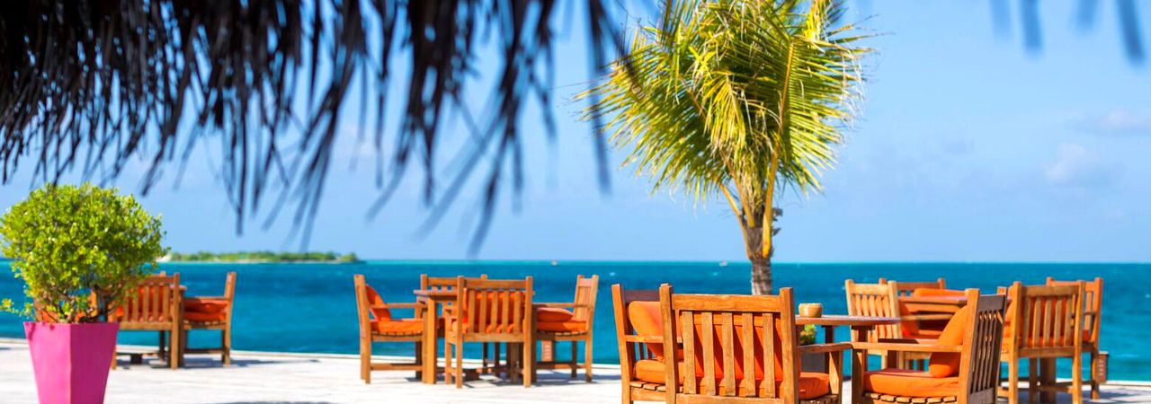 vilu reef beach and spa resort maldives aqua restaurant