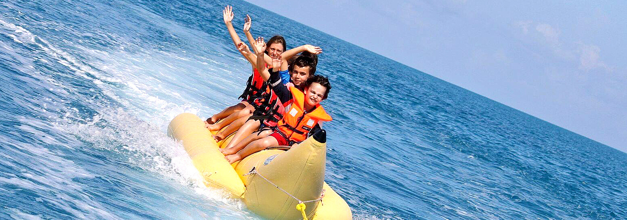 vilu reef beach and spa resort banana boat