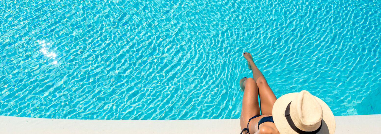 vilu reef beach and spa resort maldives swimming pool