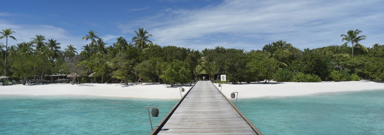 Vakkaru Maldives Arrival Jetty