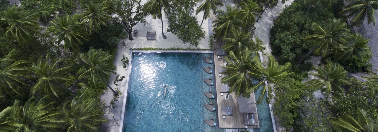 Vakkaru Maldives Pool Aerial