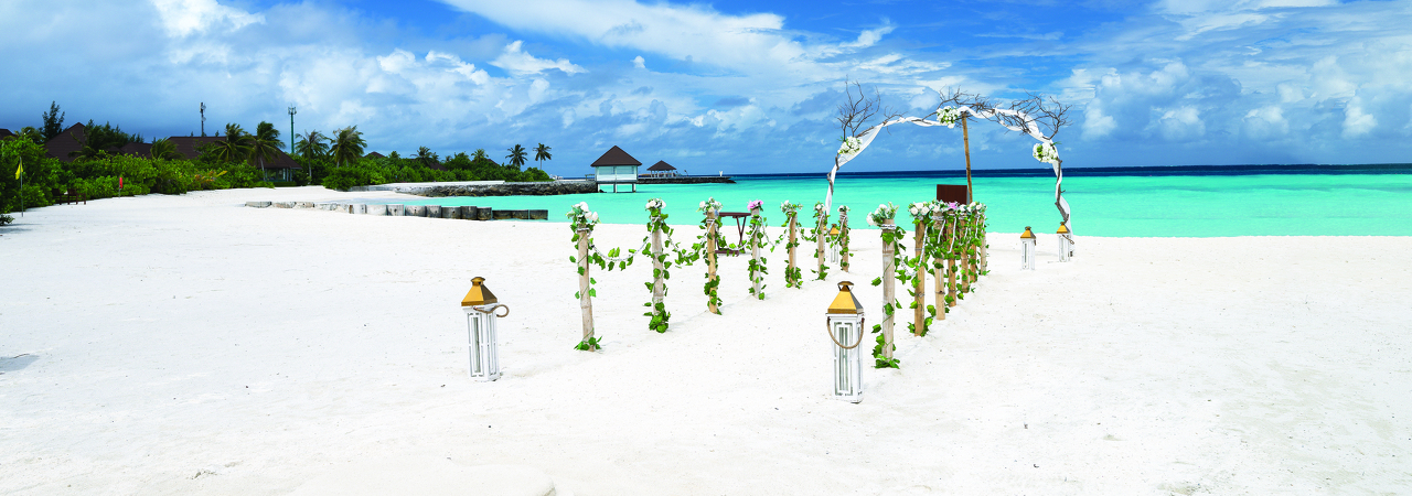 Varu by Atmosphere resort Maldives romantic ceremony vow renewal beach