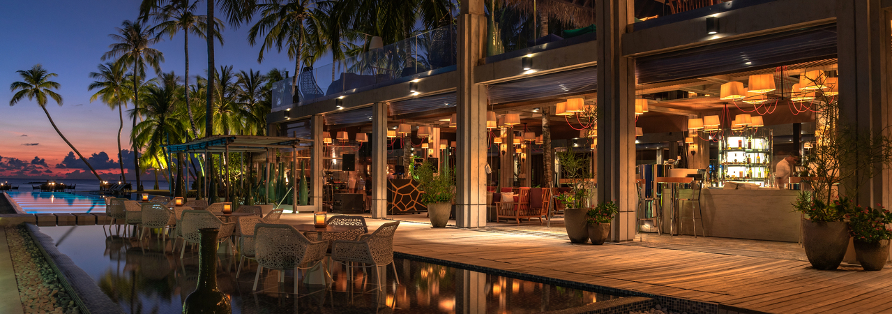 Velaa Private Island resort Maldives avi bar 4