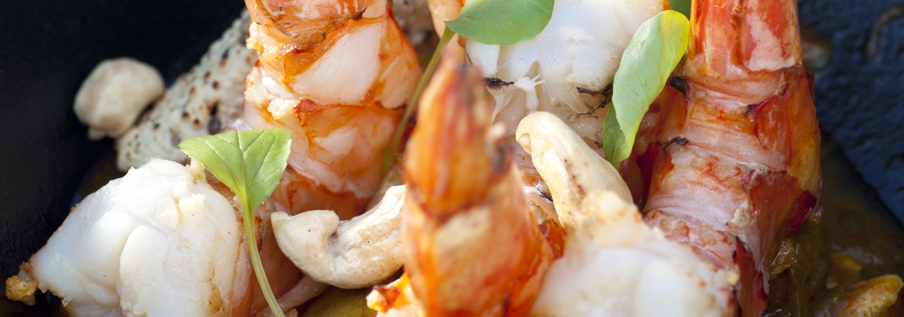 Velassaru Island Resort Maldives food at sand 1
