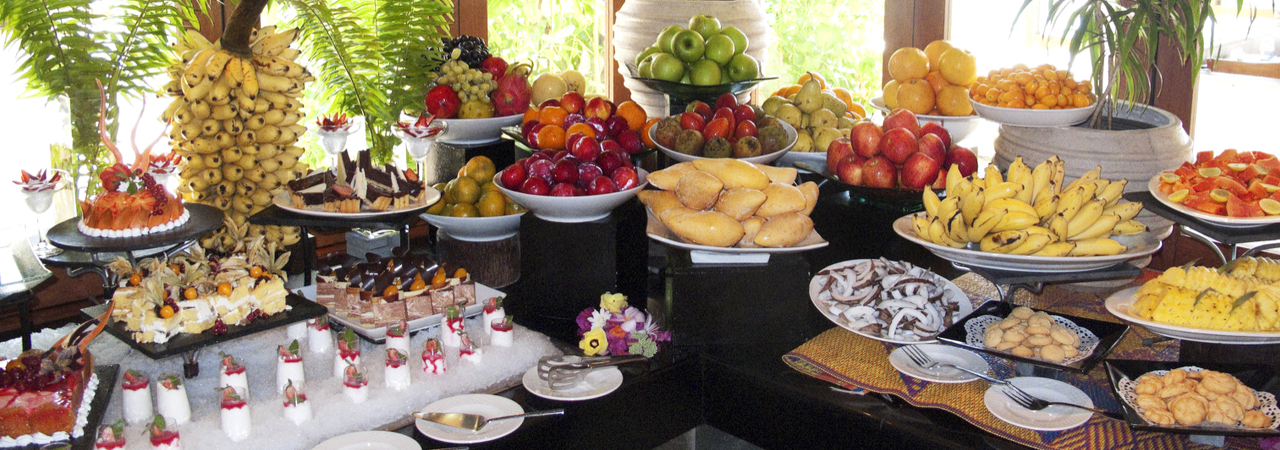 Veligandu Island Resort Maldives dhonveli buffet restaurant 2