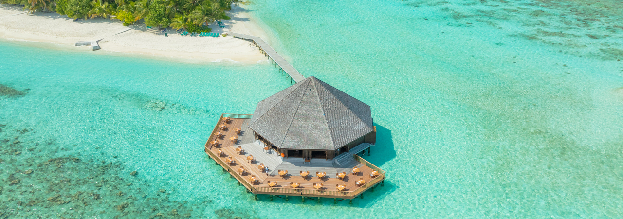Vilamendhoo island resort maldives asian wok teppanyaki restaurant aerial