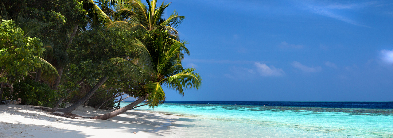 Vilamendhoo island resort maldives beach 3